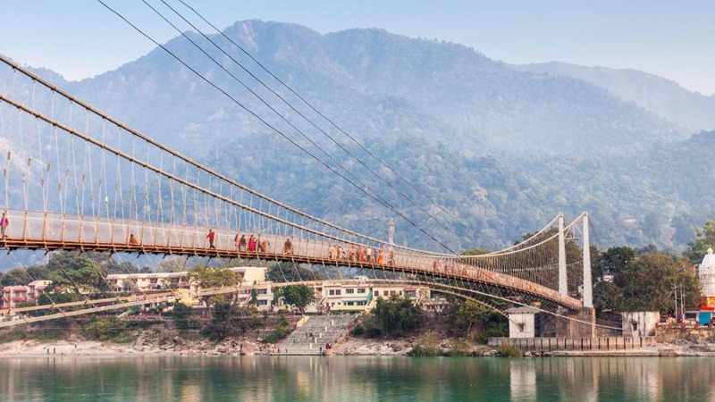 Lakshman Jhula - Sightseeing spot in Rishikesh